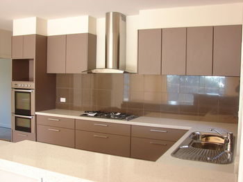 laminatecaesarstone1.JPG