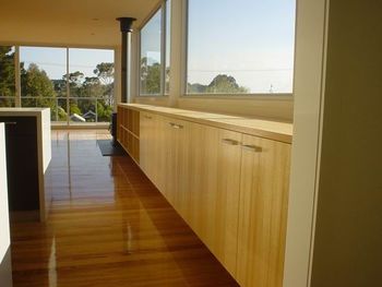 sideboard1.JPG